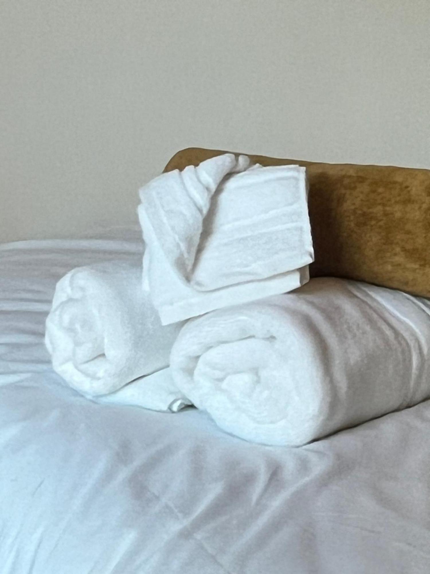 The Parkes A Stylish 3Br House, 5 Mins From Central Birmingham Close To The Edgbaston Stadium, The Hippodrome, Uob, Aston And Bcu, China Town, Kings Heath Bhx Airport And Much More Esterno foto