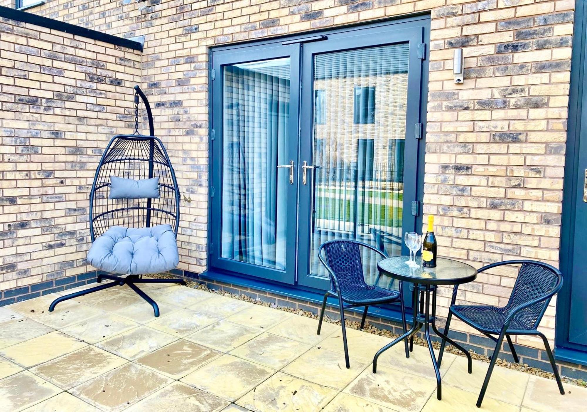 The Parkes A Stylish 3Br House, 5 Mins From Central Birmingham Close To The Edgbaston Stadium, The Hippodrome, Uob, Aston And Bcu, China Town, Kings Heath Bhx Airport And Much More Esterno foto