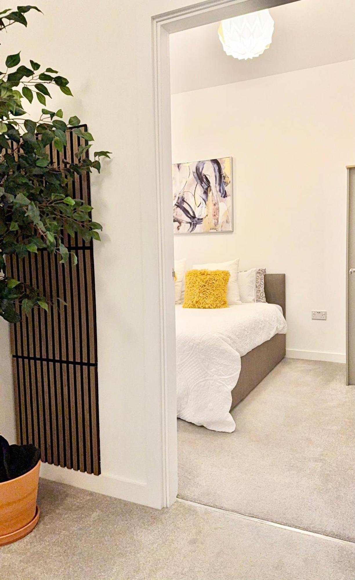 The Parkes A Stylish 3Br House, 5 Mins From Central Birmingham Close To The Edgbaston Stadium, The Hippodrome, Uob, Aston And Bcu, China Town, Kings Heath Bhx Airport And Much More Esterno foto